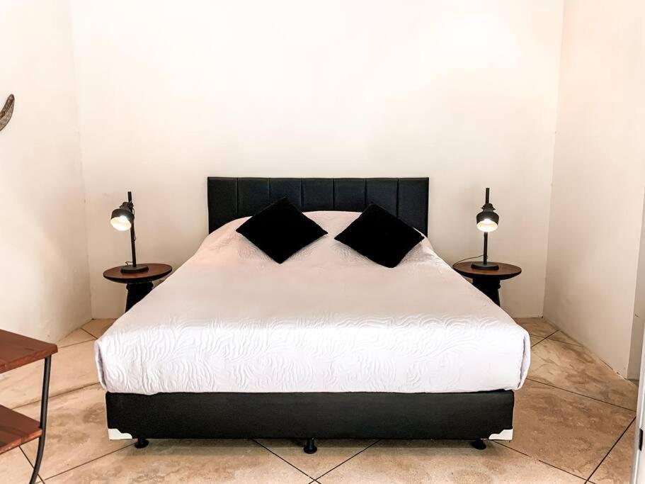 Villa Elegant 5 Bdr In The Heart Of Seminyak (Bali)